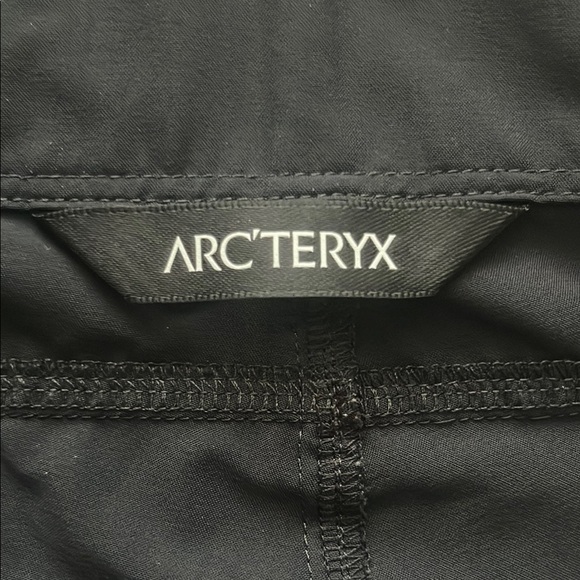 Arc’teryx Creston Shorts 4.5” - US 12 Women’s - Picture 2 of 8
